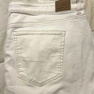 white baggy ripped american eagle jeans